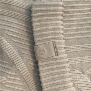 Lululemon long sleeve shirt